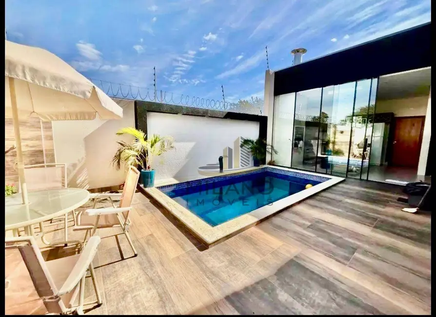 Foto 1 de Casa de Condomínio com 3 quartos à venda, 300m2 em Jardim das Paineiras, Tres Lagoas - MS
