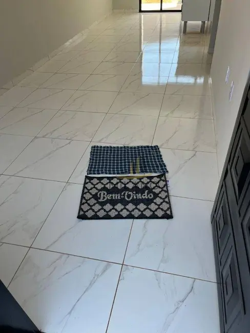 Casa com 2 quartos à venda, 100m2 em Ipê, Tres Lagoas - MS - imagem 2 Foto 2 de Casa com 2 quartos à venda, 100m2 em Ipê, Tres Lagoas - MS
