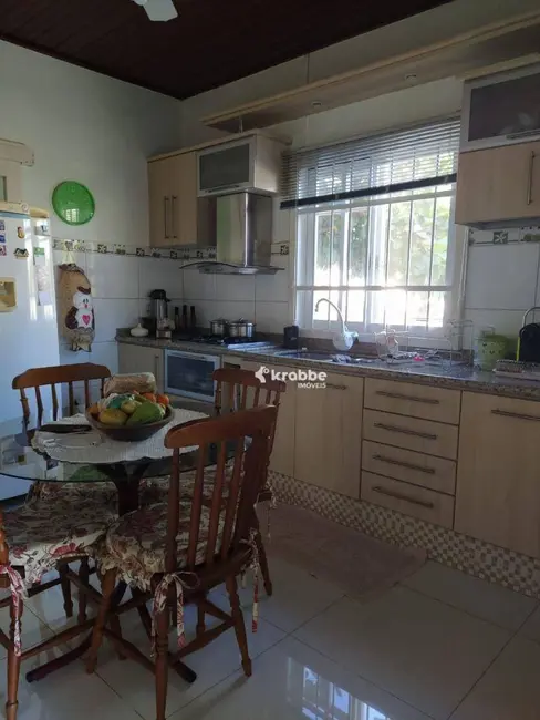 Foto 6 de Casa com 3 quartos à venda, 482m2 em Estrela - RS