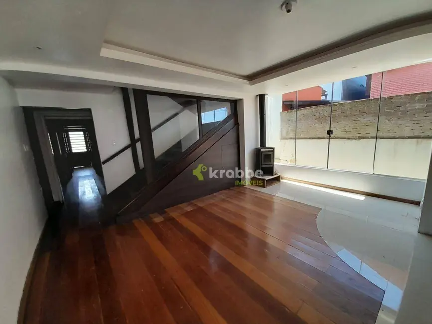 Foto 4 de Casa com 3 quartos à venda, 363m2 em Estrela - RS