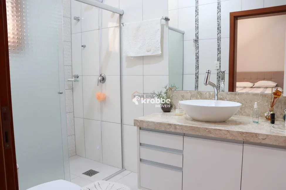 Casa com 4 quartos à venda, 360m2 em Centro, Estrela - RS - imagem 6 Foto 6 de Casa com 4 quartos à venda, 360m2 em Centro, Estrela - RS