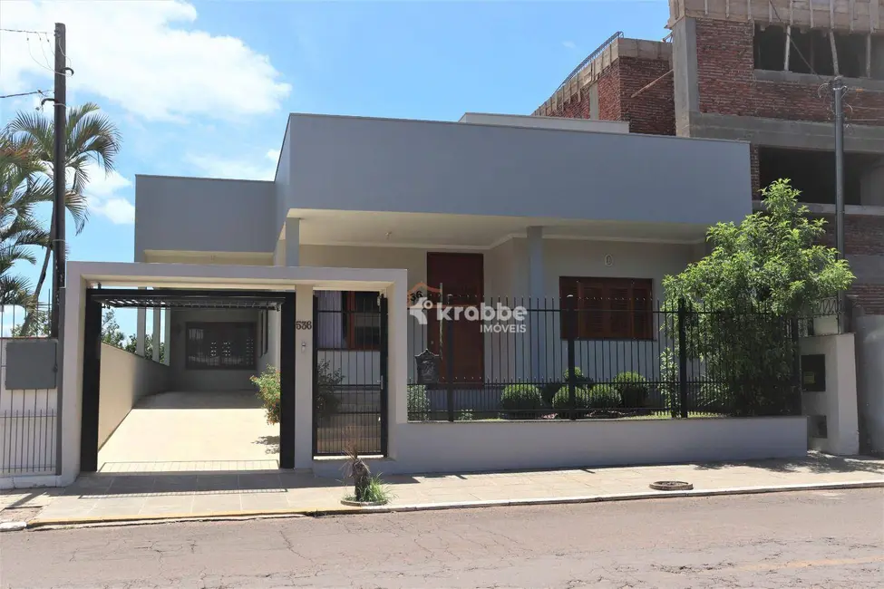 Foto 1 de Casa com 4 quartos à venda, 360m2 em Centro, Estrela - RS