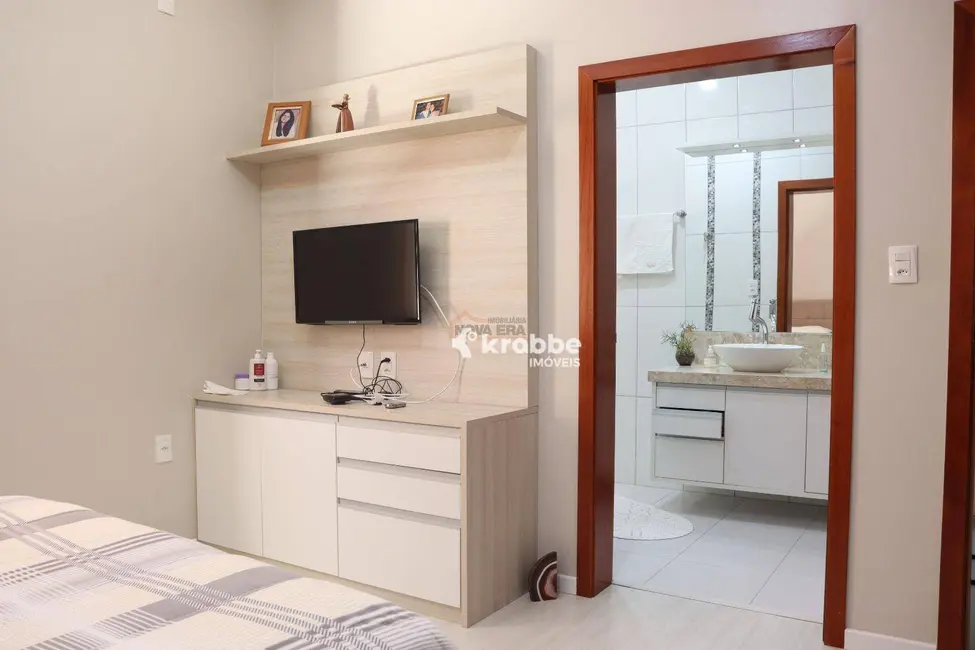 Casa com 4 quartos à venda, 360m2 em Centro, Estrela - RS - imagem 5 Foto 5 de Casa com 4 quartos à venda, 360m2 em Centro, Estrela - RS