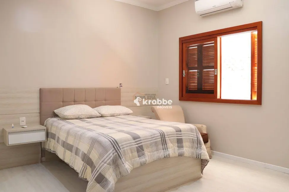 Casa com 4 quartos à venda, 360m2 em Centro, Estrela - RS - imagem 4 Foto 4 de Casa com 4 quartos à venda, 360m2 em Centro, Estrela - RS