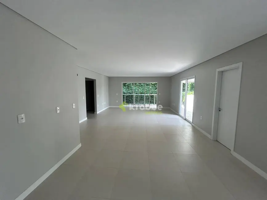 Foto 2 de Apartamento com 3 quartos à venda, 140m2 em Estrela - RS