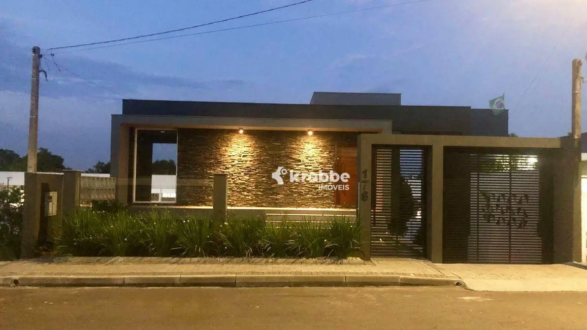 Foto 1 de Casa com 3 quartos à venda e para alugar, 558m2 em Estrela - RS