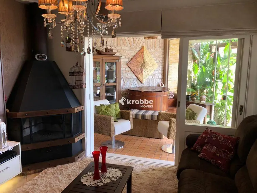 Foto 4 de Casa com 4 quartos à venda, 410m2 em Estrela - RS