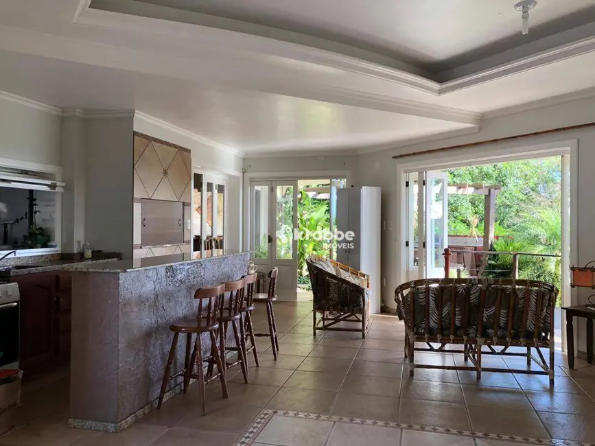 Foto 3 de Casa com 4 quartos à venda, 410m2 em Estrela - RS