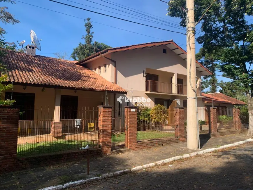 Casa com 5 quartos à venda, 1332m2 em Estrela - RS - imagem 1 Foto 1 de Casa com 5 quartos à venda, 1332m2 em Estrela - RS
