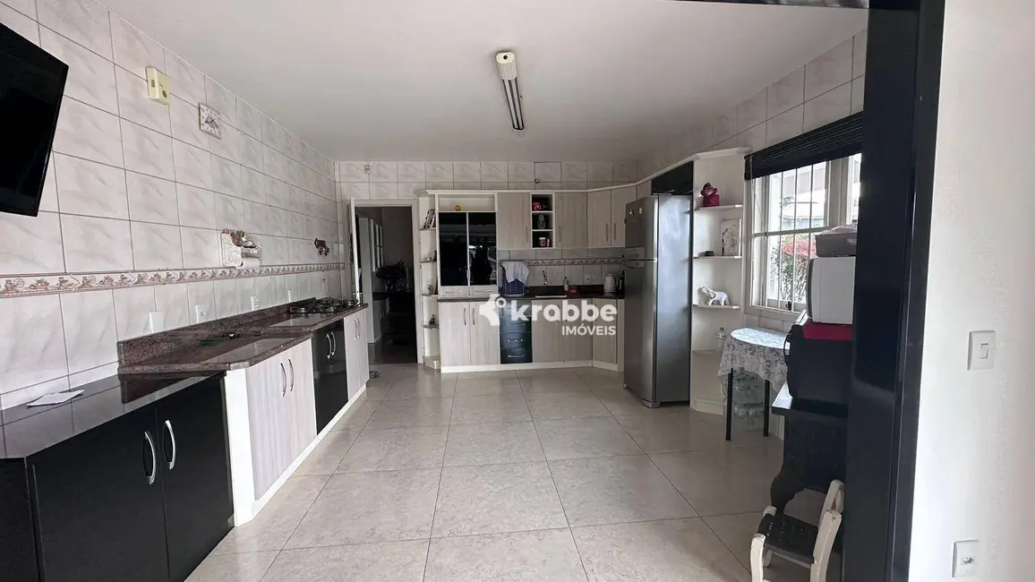 Casa com 3 quartos à venda, 452m2 em Estrela - RS - imagem 5 Foto 5 de Casa com 3 quartos à venda, 452m2 em Estrela - RS