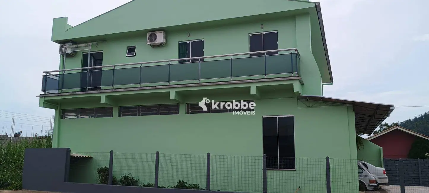 Foto 3 de Casa com 3 quartos à venda, 420m2 em Teutonia - RS