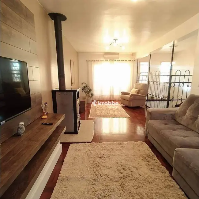 Foto 3 de Casa com 3 quartos à venda, 363m2 em Estrela - RS