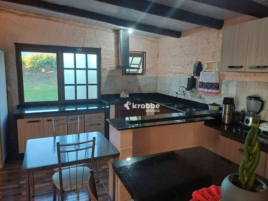 Foto 8 de Casa com 3 quartos à venda, 450m2 em Westfalia - RS