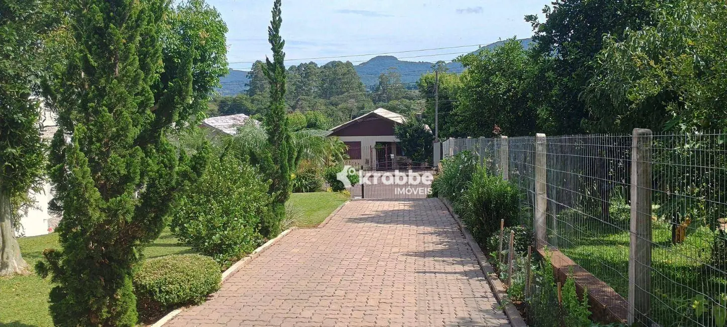 Foto 5 de Casa com 3 quartos à venda, 320m2 em Teutonia - RS