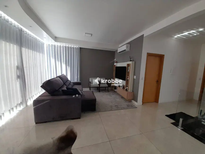 Foto 4 de Casa com 2 quartos à venda, 332m2 em Estrela - RS