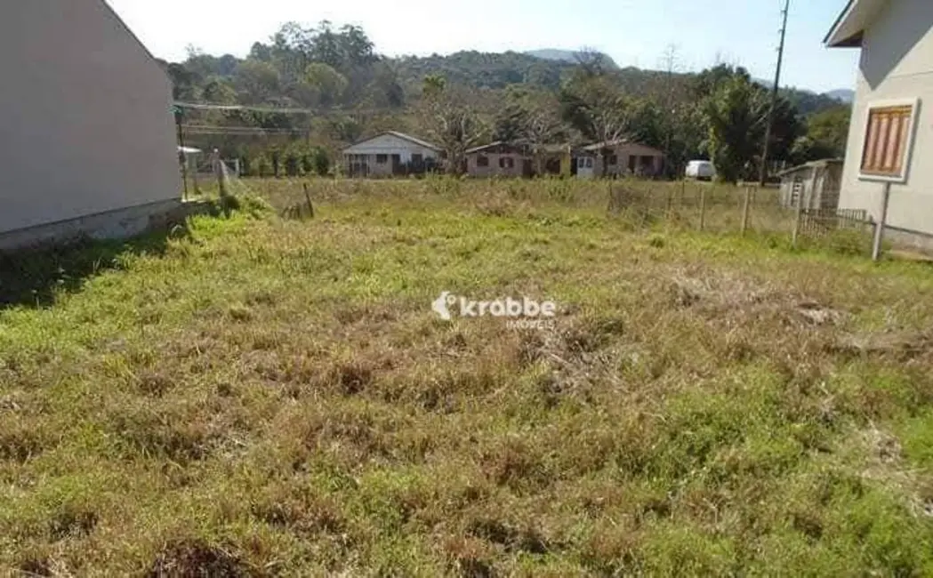 Foto 1 de Terreno / Lote à venda, 405m2 em Teutonia - RS