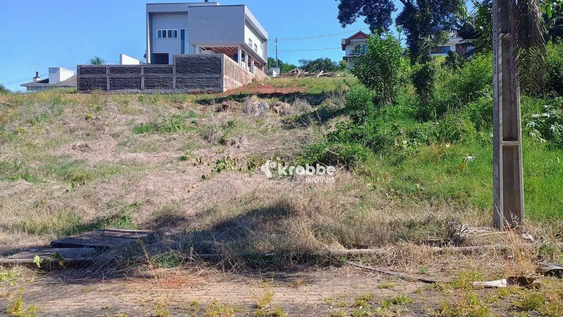 Foto 1 de Terreno / Lote à venda, 388m2 em Teutonia - RS