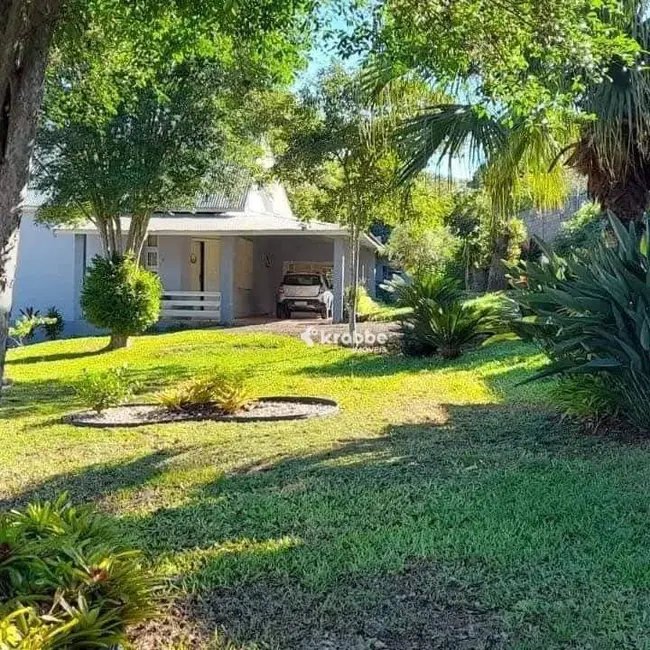 Foto 2 de Casa com 4 quartos à venda, 1147m2 em Teutonia - RS