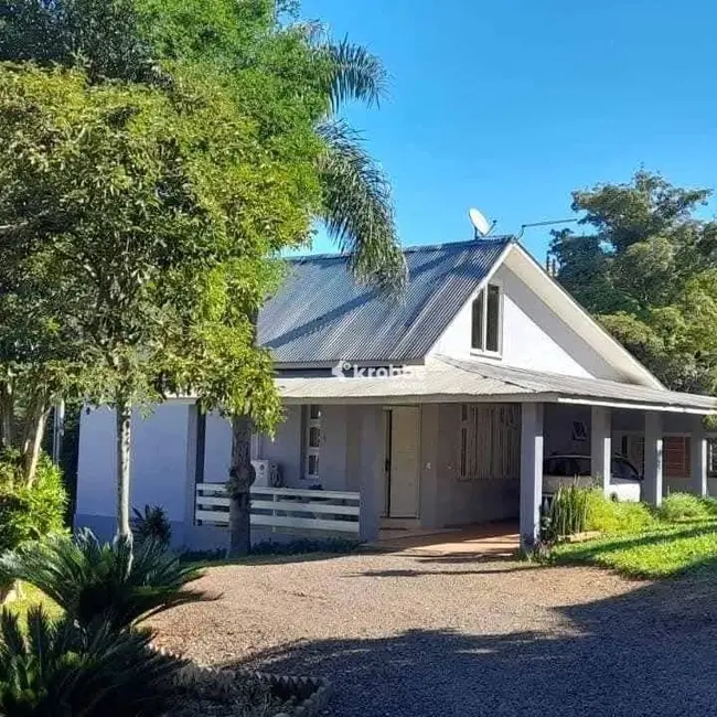 Foto 1 de Casa com 4 quartos à venda, 1147m2 em Teutonia - RS