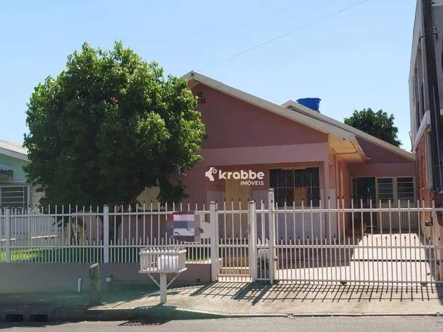 Foto 3 de Casa com 3 quartos à venda, 330m2 em Teutonia - RS