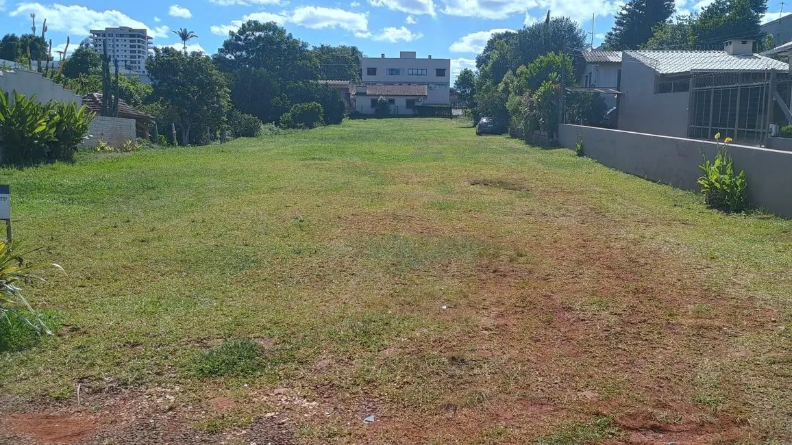 Foto 1 de Terreno / Lote à venda, 1900m2 em Teutonia - RS