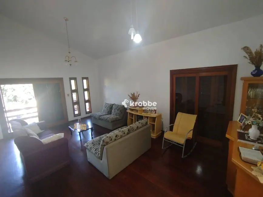 Foto 3 de Casa com 3 quartos à venda, 840m2 em Teutonia - RS