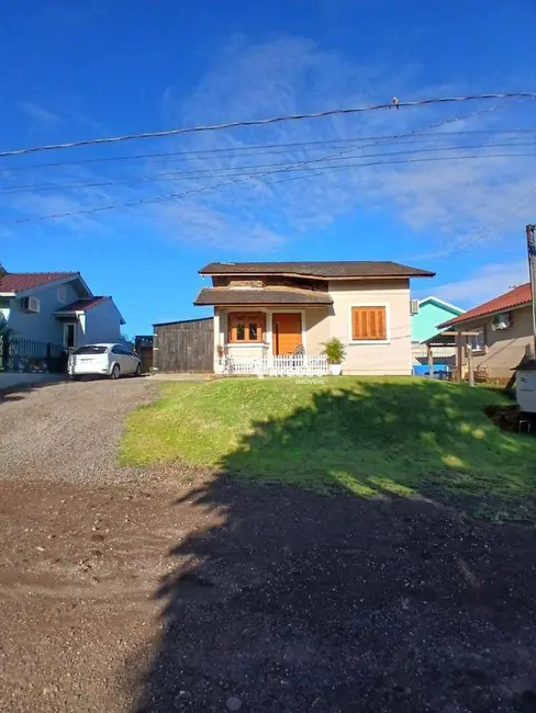 Foto 1 de Casa com 2 quartos à venda, 225m2 em Teutonia - RS