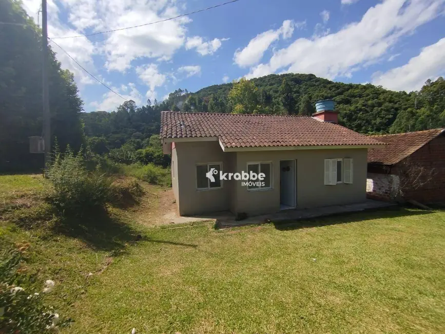 Foto 2 de Casa com 2 quartos à venda, 300m2 em Westfalia - RS