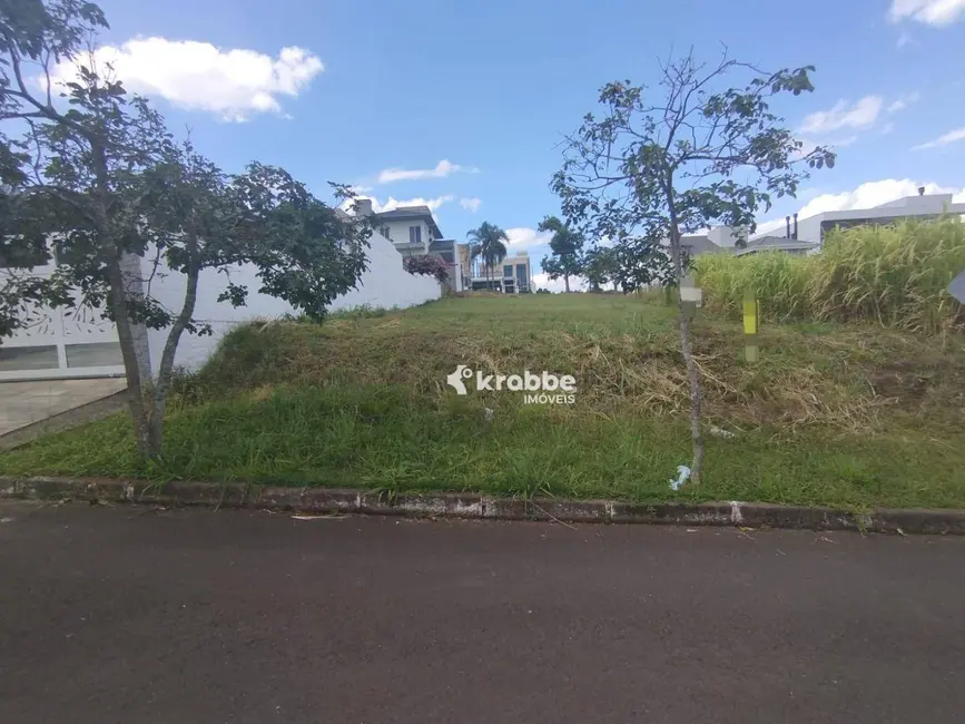 Foto 1 de Terreno / Lote à venda, 360m2 em Estrela - RS