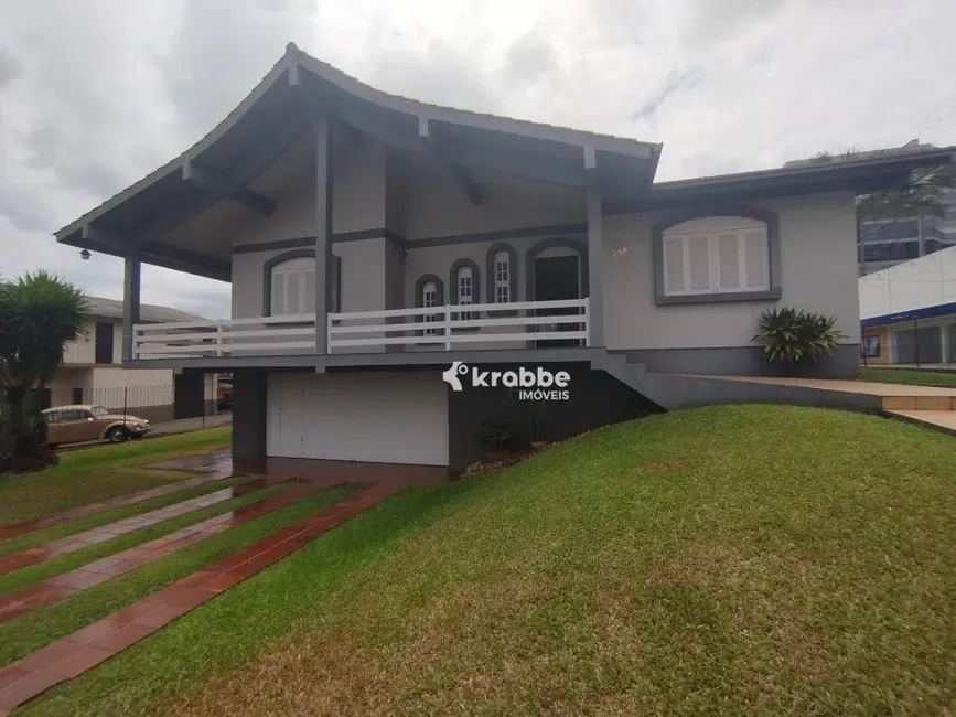 Foto 1 de Casa com 4 quartos à venda, 613m2 em Languiru, Teutonia - RS