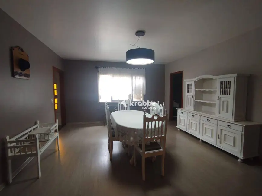 Casa com 4 quartos à venda, 613m2 em Languiru, Teutonia - RS - imagem 6 Foto 6 de Casa com 4 quartos à venda, 613m2 em Languiru, Teutonia - RS