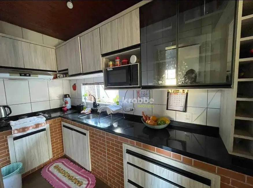 Casa com 3 quartos à venda, 250m2 em Boa Vista, Teutonia - RS - imagem 7 Foto 7 de Casa com 3 quartos à venda, 250m2 em Boa Vista, Teutonia - RS