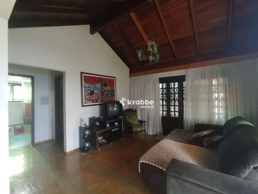 Foto 5 de Casa com 4 quartos à venda, 732m2 em Languiru, Teutonia - RS