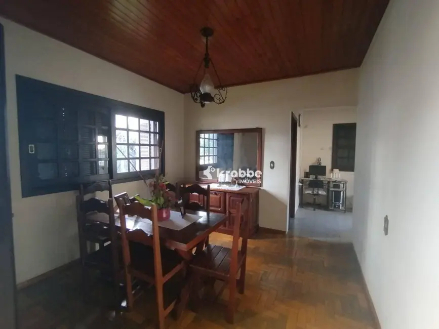 Foto 6 de Casa com 4 quartos à venda, 732m2 em Languiru, Teutonia - RS