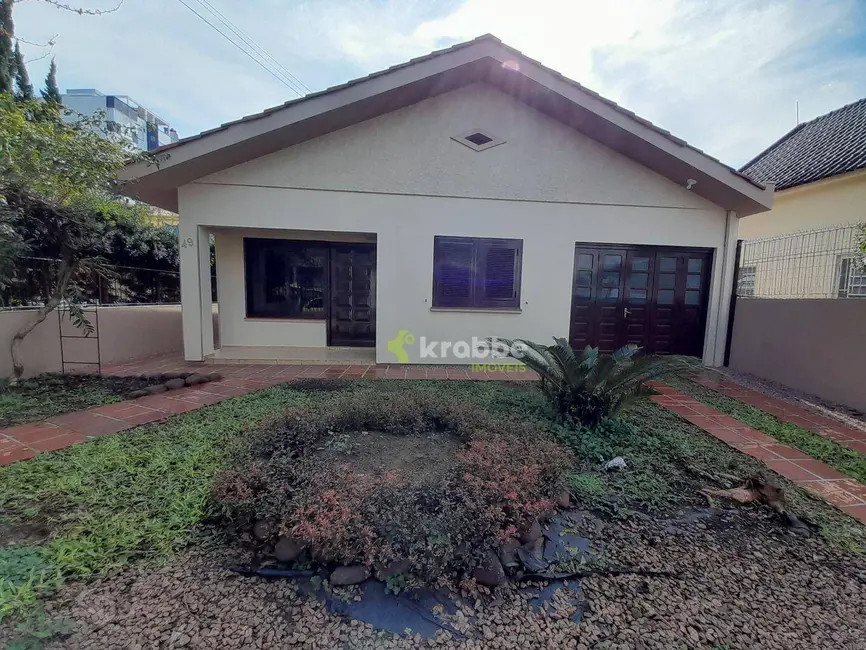 Foto 3 de Casa com 4 quartos para alugar, 363m2 em Centro, Estrela - RS