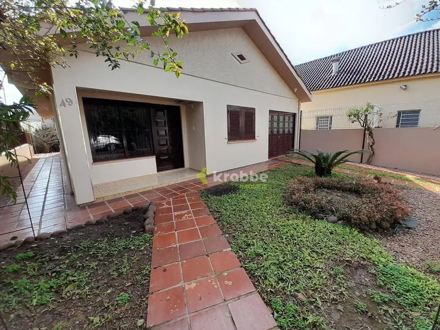 Foto 2 de Casa com 4 quartos para alugar, 363m2 em Centro, Estrela - RS