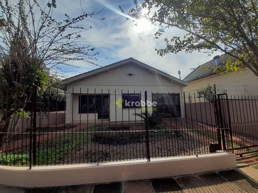 Foto 1 de Casa com 4 quartos para alugar, 363m2 em Centro, Estrela - RS