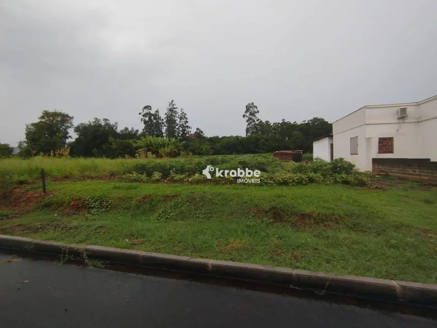 Foto 1 de Terreno / Lote à venda, 377m2 em Estrela - RS