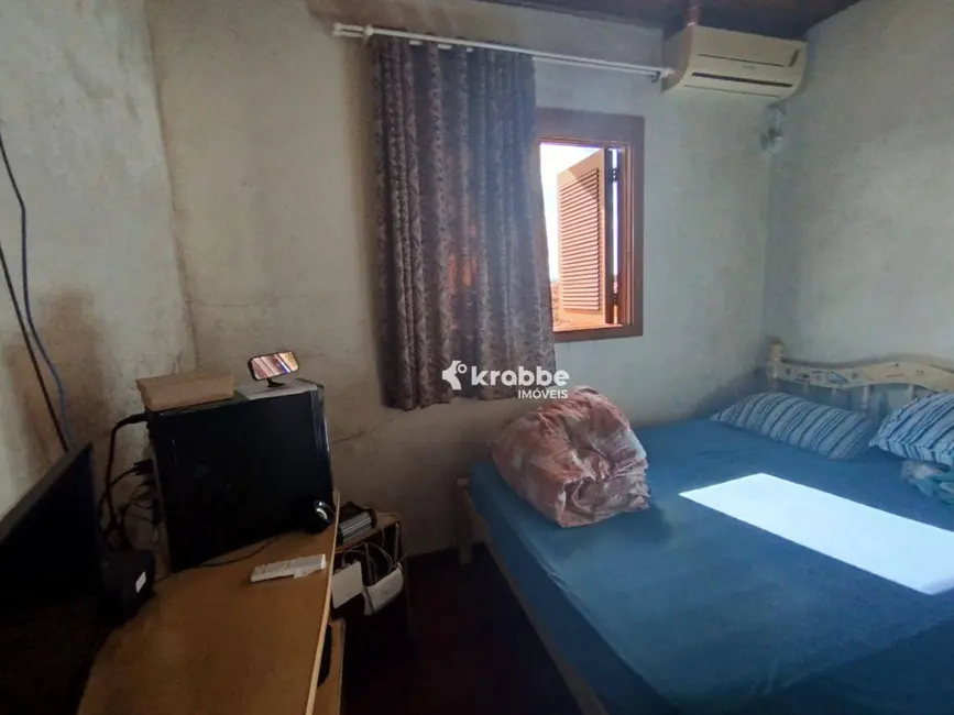 Foto 5 de Casa com 3 quartos à venda, 360m2 em Teutonia - RS