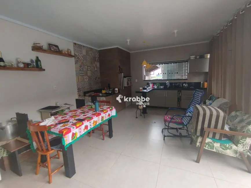 Foto 8 de Casa com 3 quartos à venda, 390m2 em Teutonia - RS
