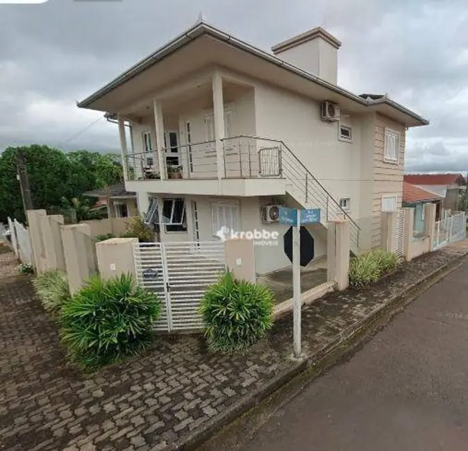 Foto 2 de Casa com 6 quartos à venda, 350m2 em Estrela - RS