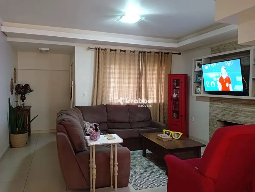 Foto 7 de Casa com 3 quartos à venda, 390m2 em Teutonia - RS