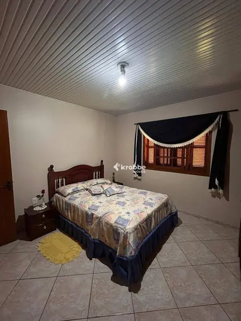 Casa com 2 quartos à venda, 383m2 em Estrela - RS - imagem 8 Foto 8 de Casa com 2 quartos à venda, 383m2 em Estrela - RS