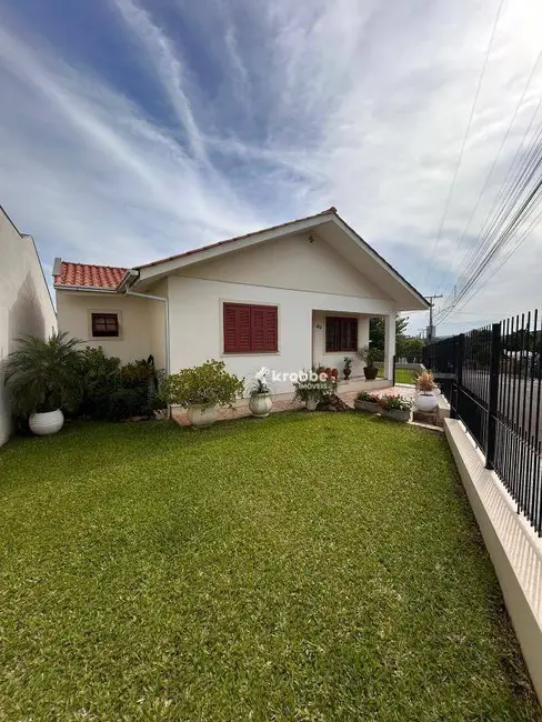 Casa com 2 quartos à venda, 383m2 em Estrela - RS - imagem 3 Foto 3 de Casa com 2 quartos à venda, 383m2 em Estrela - RS