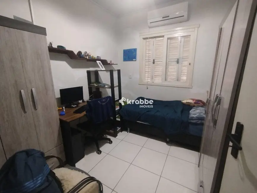 Foto 5 de Casa com 3 quartos para alugar, 300m2 em Estrela - RS