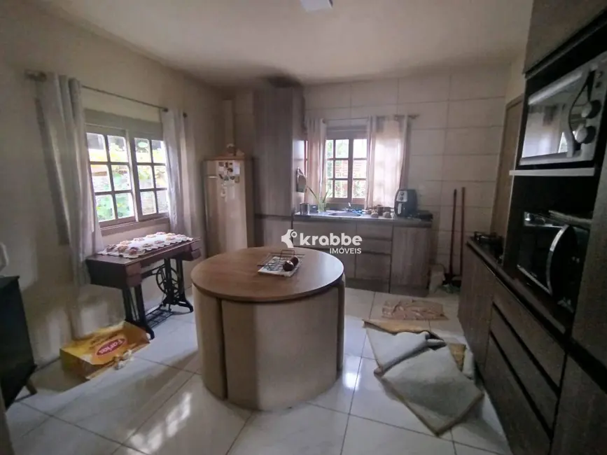 Foto 4 de Casa com 3 quartos para alugar, 300m2 em Estrela - RS