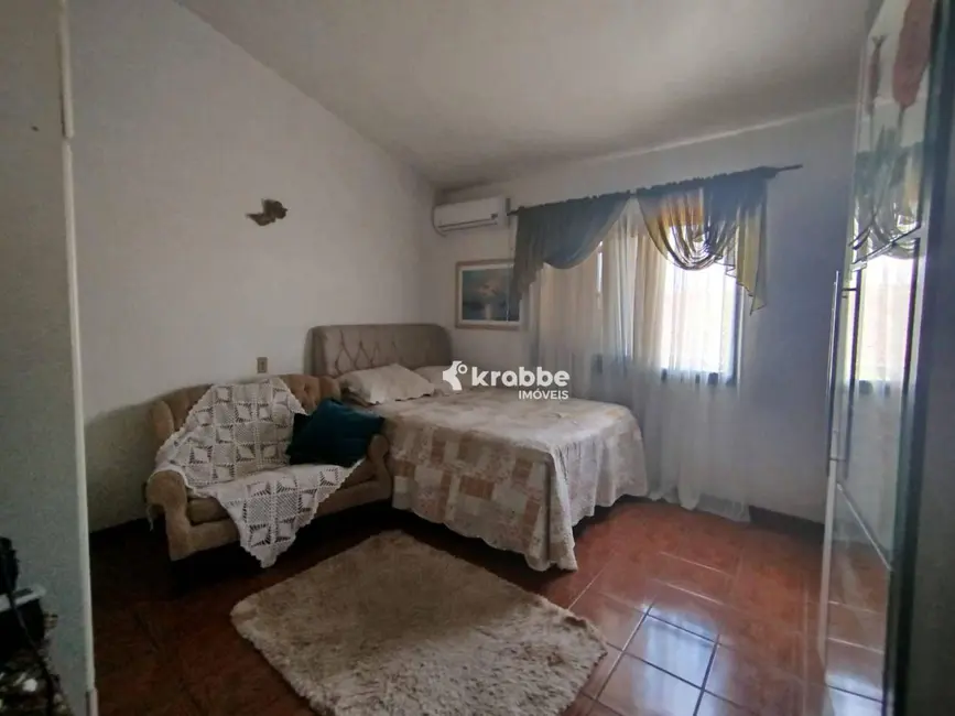 Foto 7 de Casa com 5 quartos à venda, 363m2 em Estrela - RS