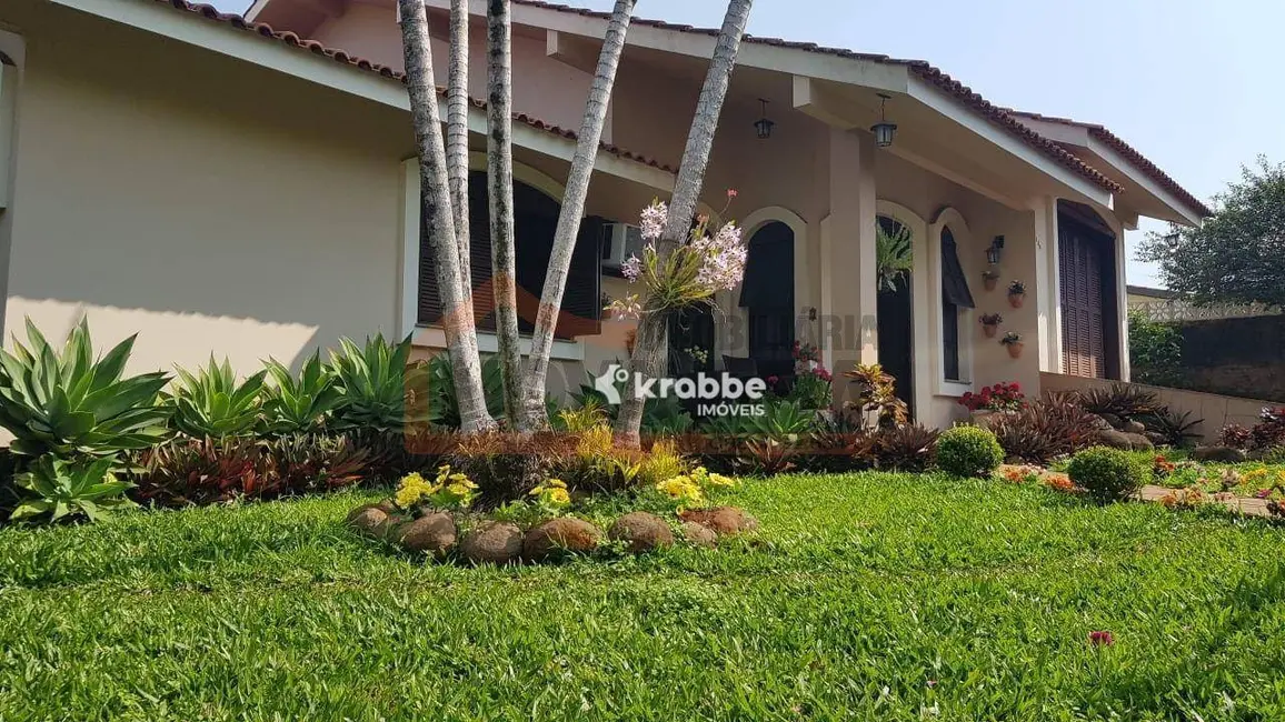 Foto 4 de Casa com 4 quartos à venda, 484m2 em Estrela - RS