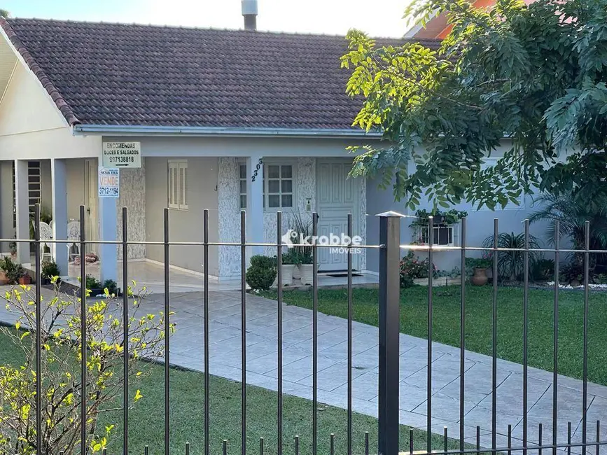 Foto 2 de Casa com 4 quartos à venda, 363m2 em Centro, Paverama - RS