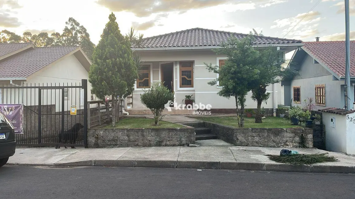 Foto 1 de Casa com 3 quartos à venda, 396m2 em Estrela - RS